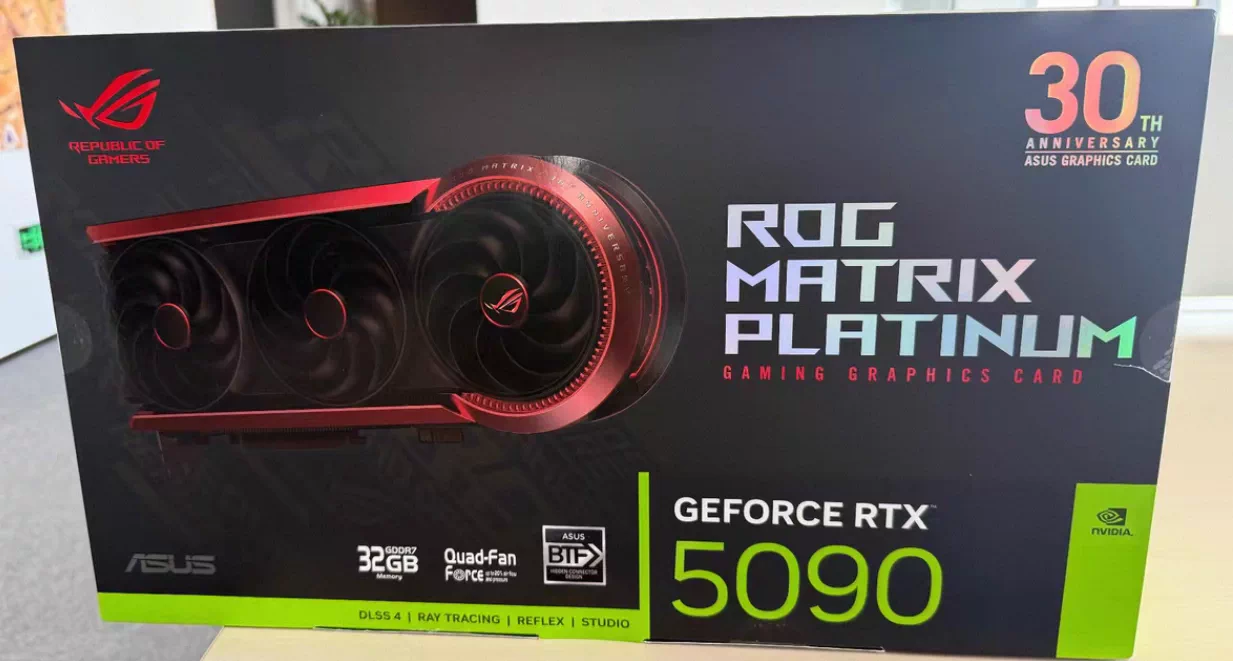 ASUS    5090 32GB  OC Edition  HACKER