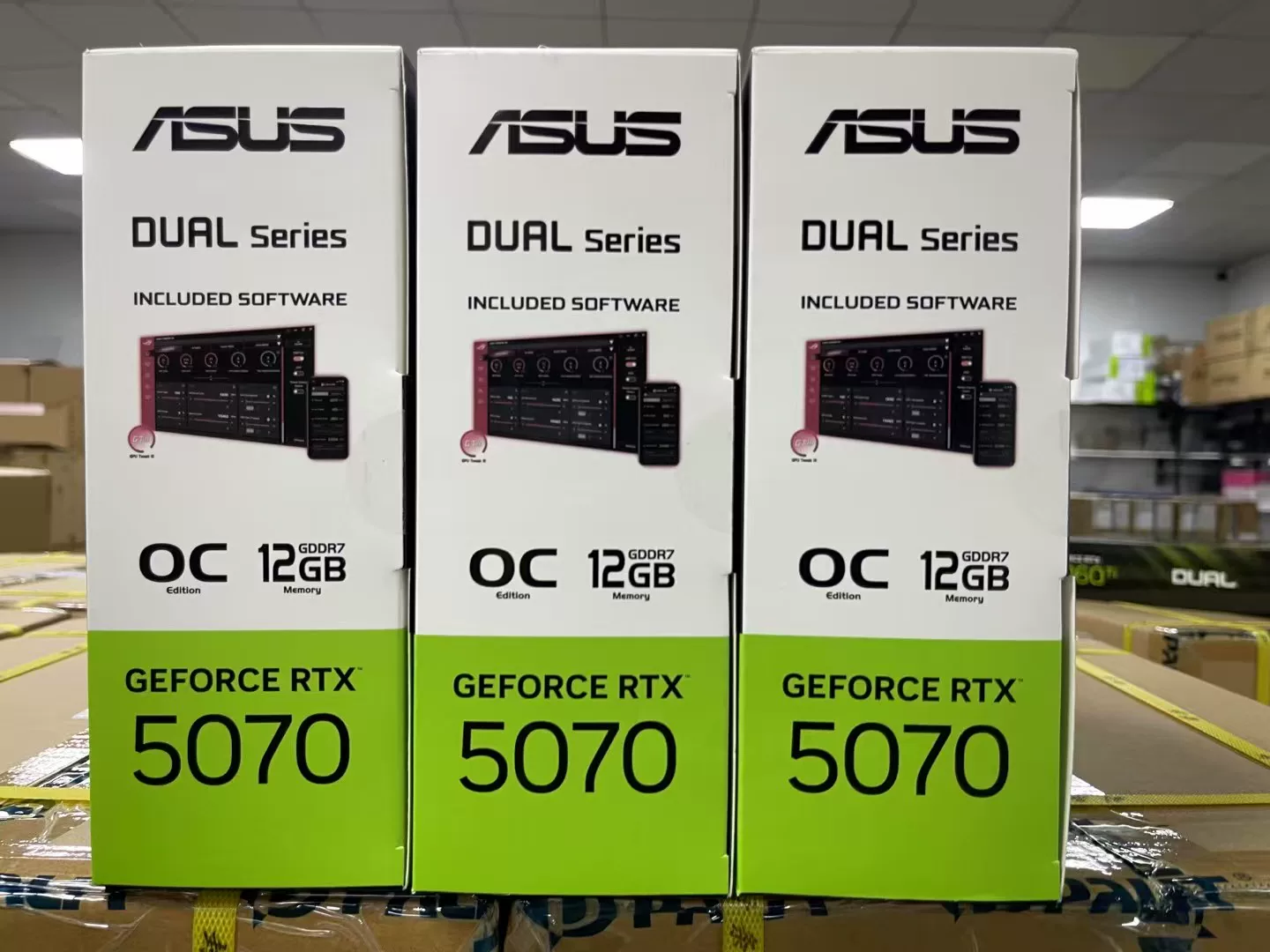 ASUS Dual   5070 12GB  OC Edition