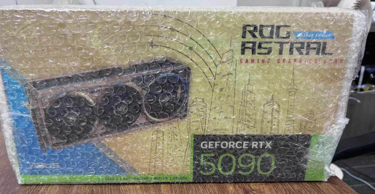 ASUS   5090 32GB OC Edition GOLD