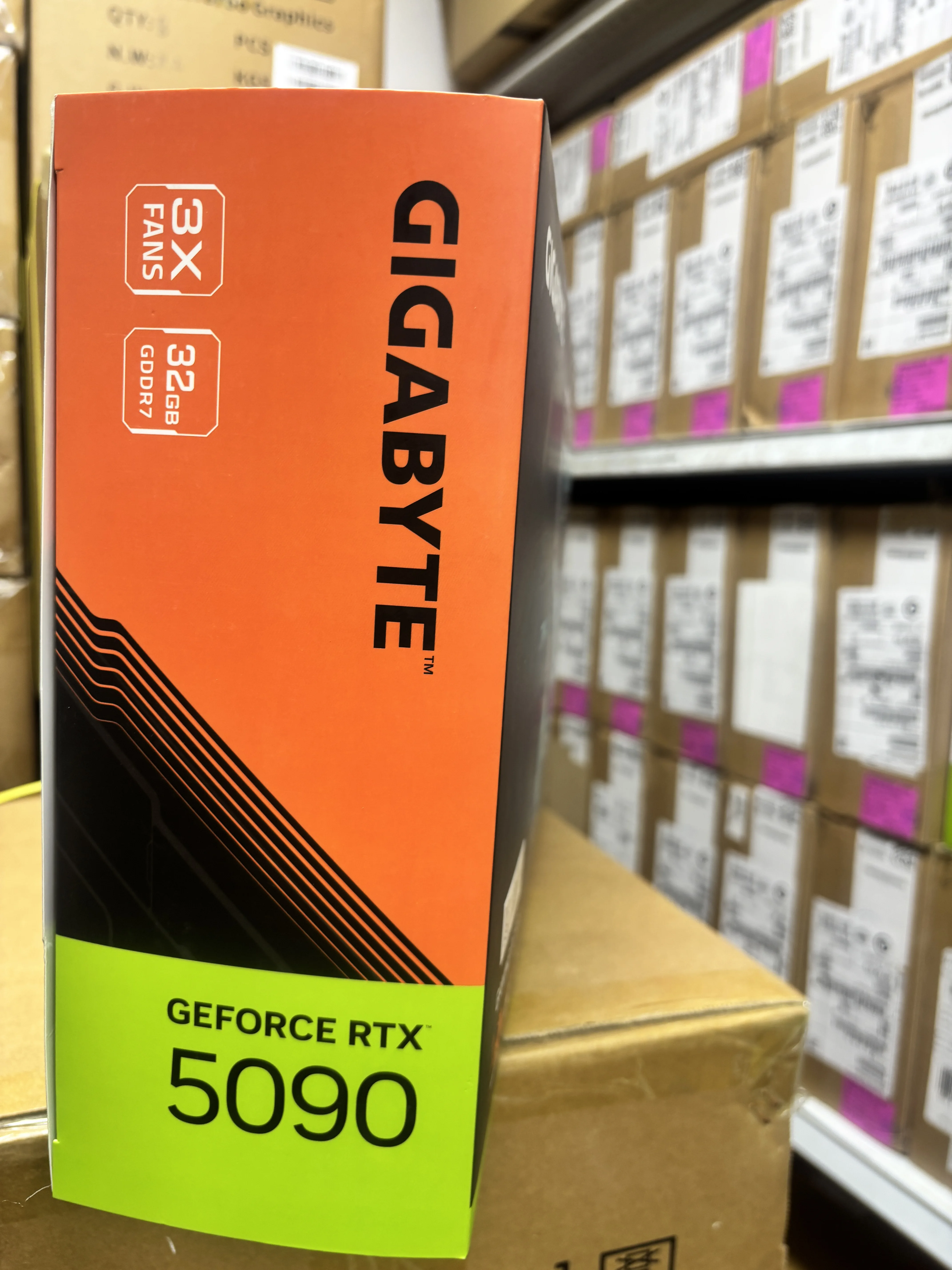 GIGABYTE GeForce RTX 5090 GAMING OC 32G