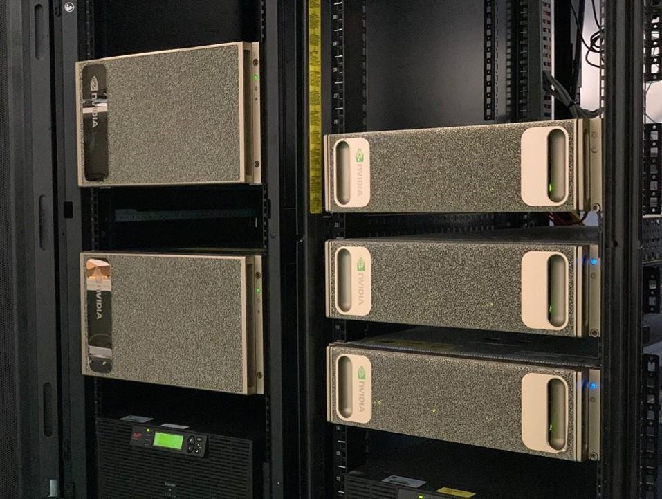 NVIDIA DGX B100