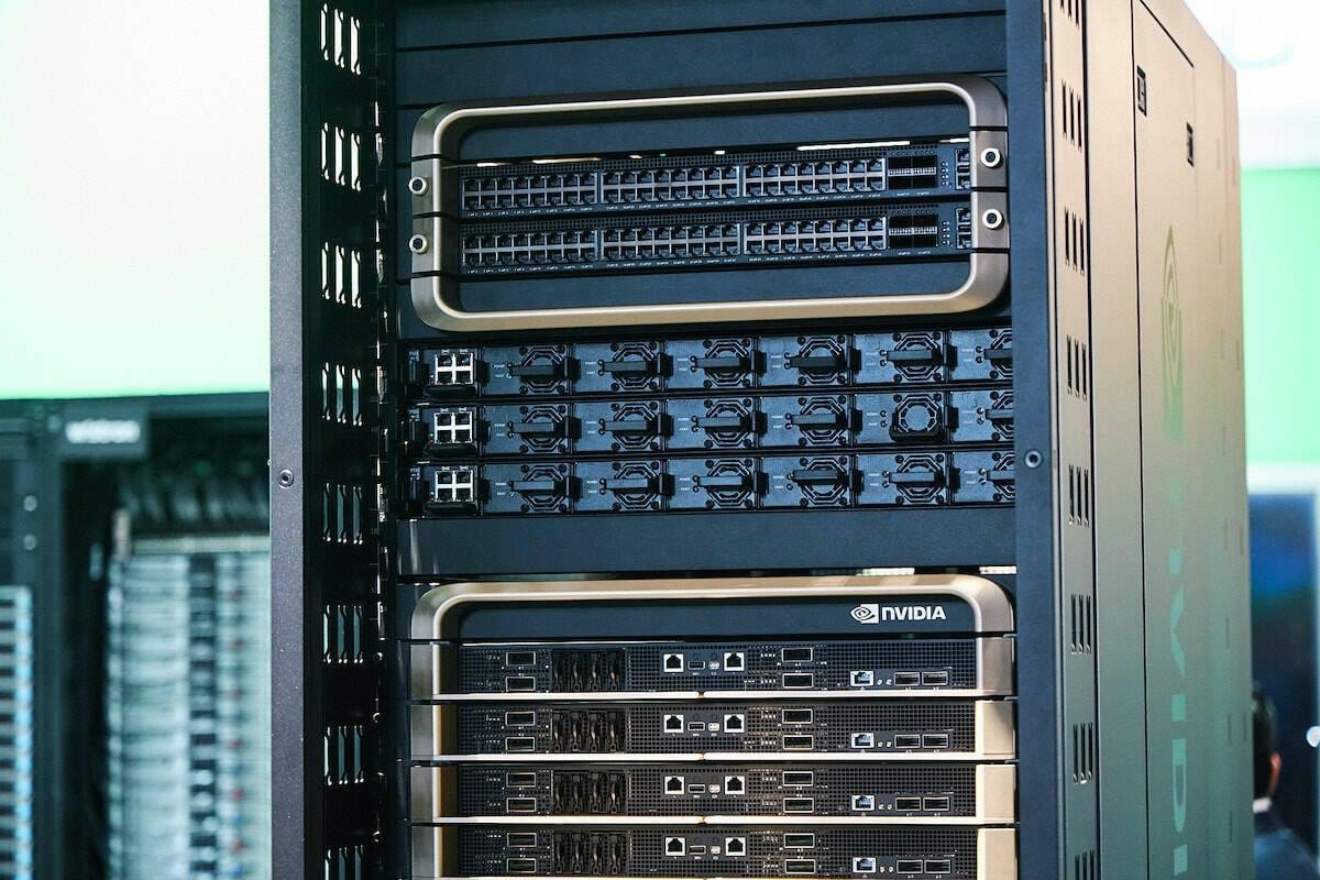 NVIDIA DGX GB200