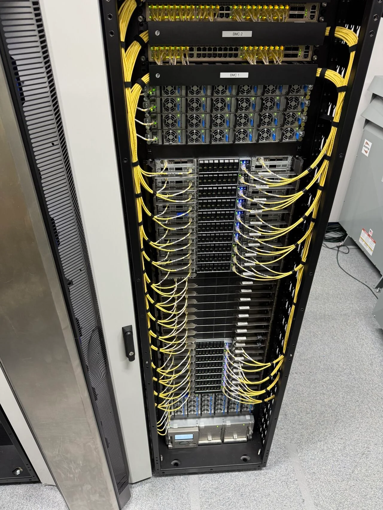 NVIDIA GB200 Grace Blackwell 
