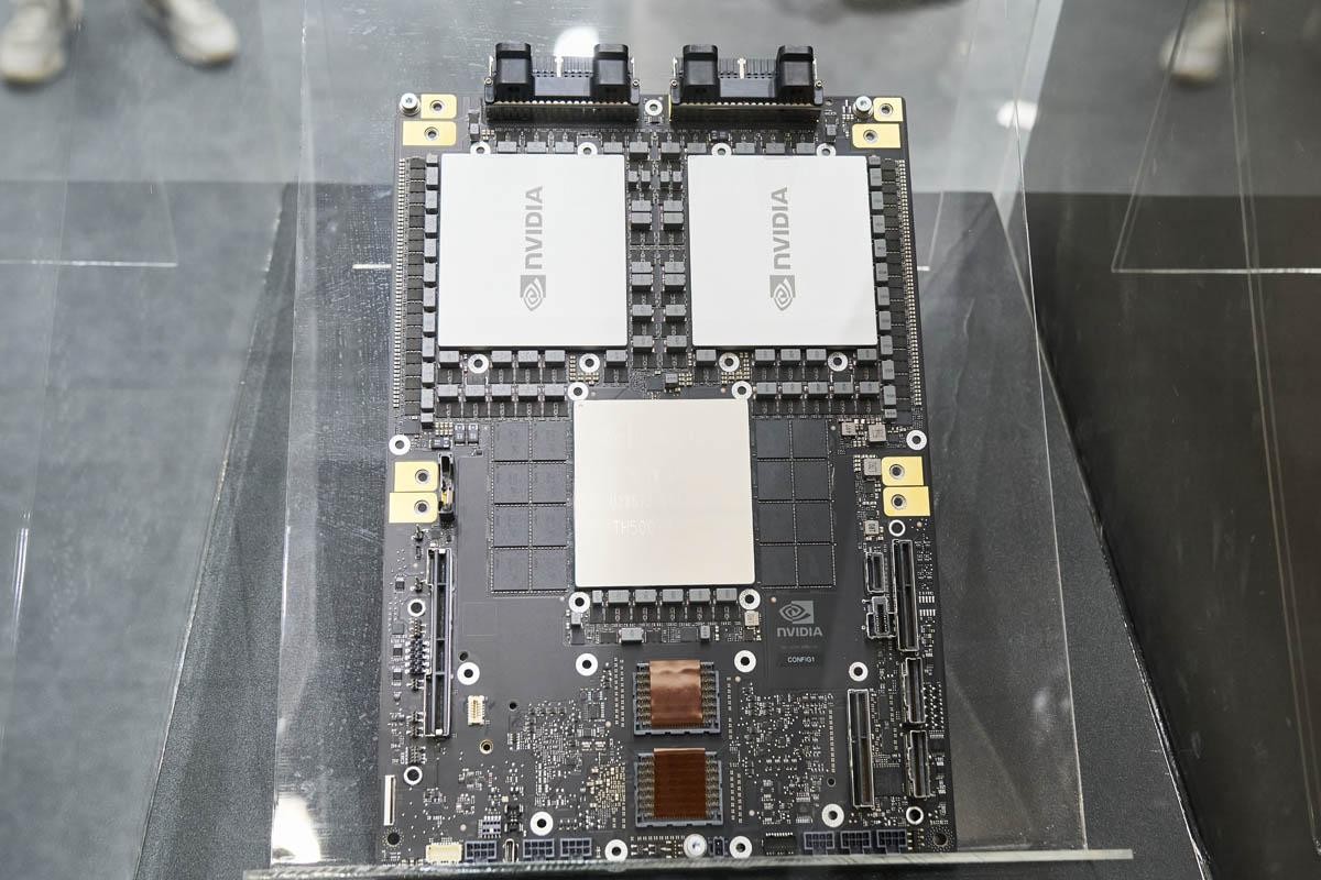 NVIDIA GB200 Grace Blackwell 