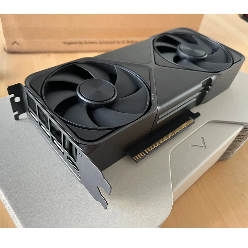 NVIDIA GeForce RTX  5070 Founders Edition