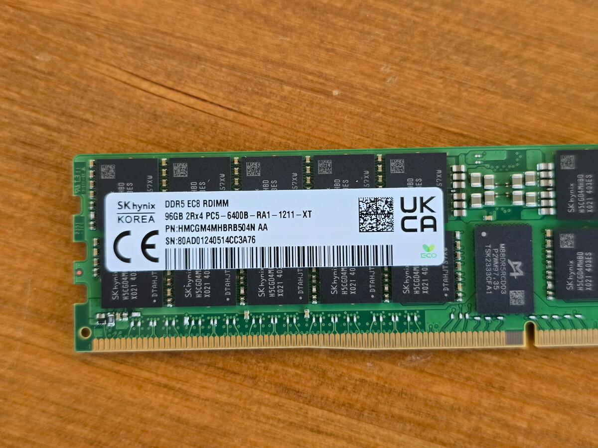 SK 96GB DDR5-6400 ECC RDIMM