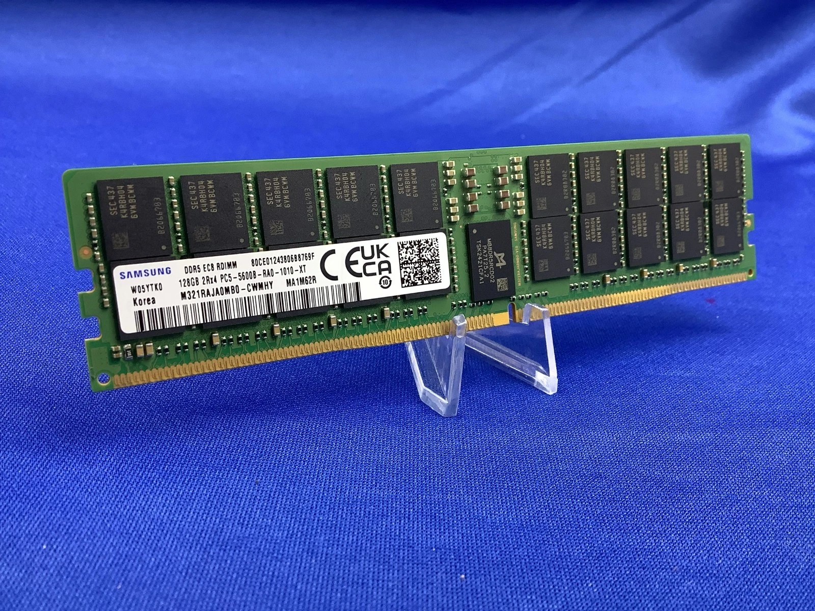 Samsung 128GB DDR5-5600 ECC RDIMM